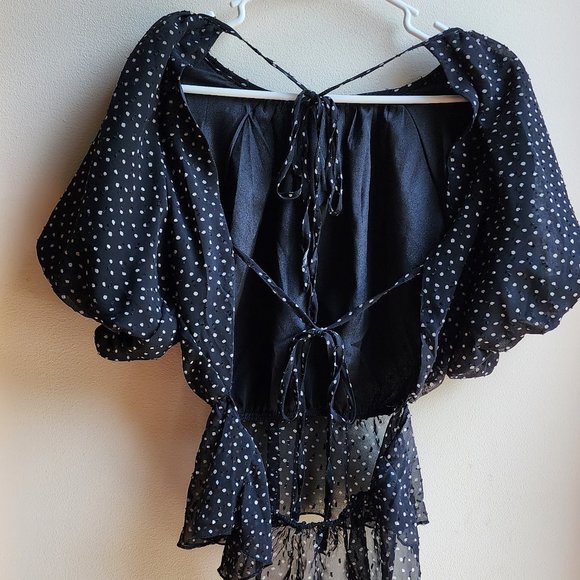 Nasty Gal Black/White Polka Dot Balloon Sleeve Open Back Blouse Size 2 - Picture 15 of 16